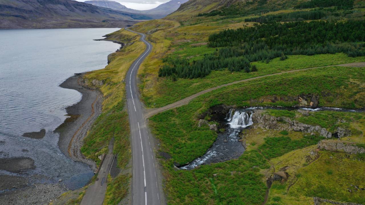 A long highway in Iceland